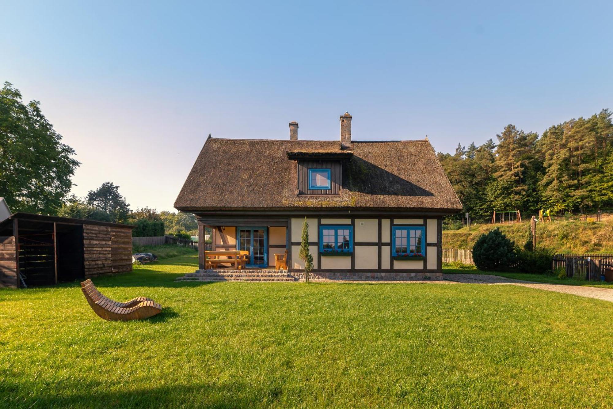 Kaszuby, Dom Kaszubski Nad Jeziorem Danielowa Dolina Szymbark  Exterior foto