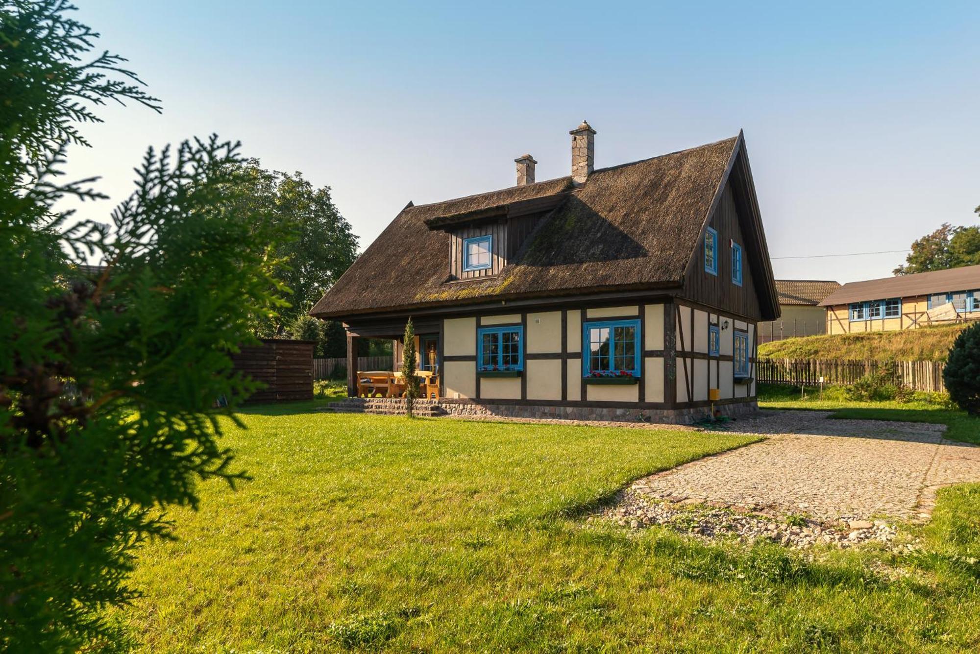Kaszuby, Dom Kaszubski Nad Jeziorem Danielowa Dolina Szymbark  Exterior foto